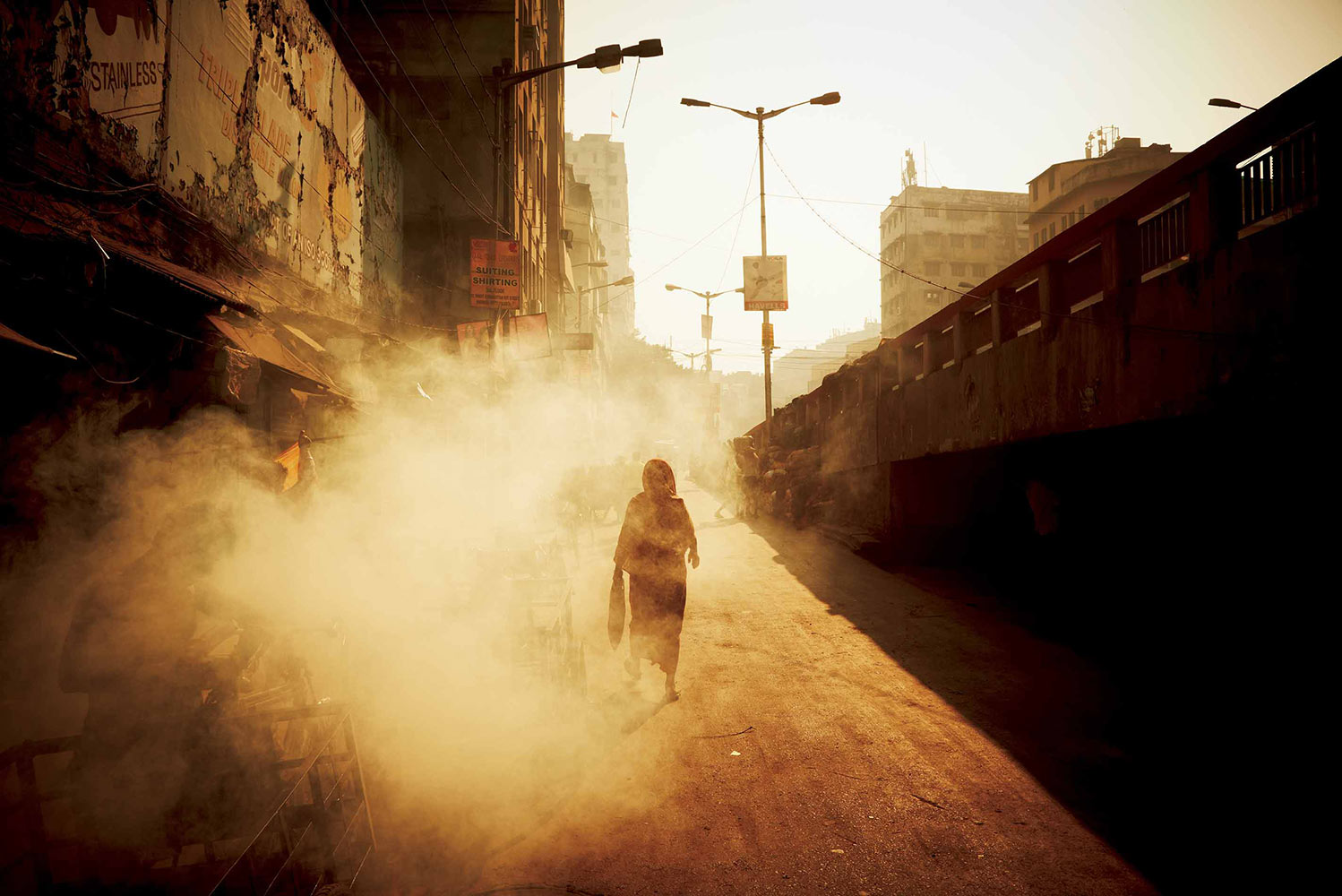 SILHOUETTES IN KOLKATA